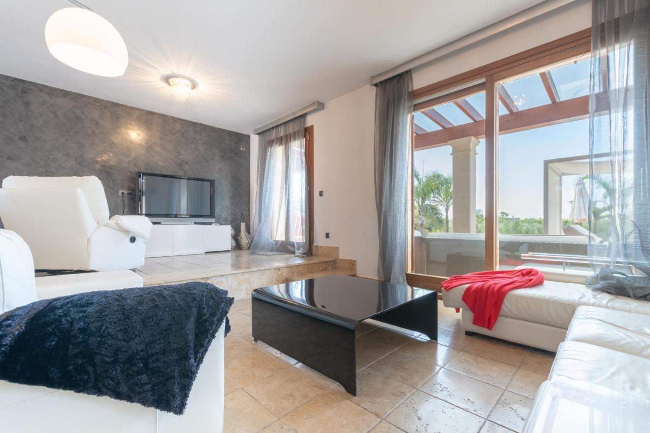 Oliva Holiday home *